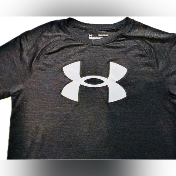 Boys under Armour Dri-Fit Size-YXL; Black & Slate Gray/EUC $15 for both - Picture 5 of 7